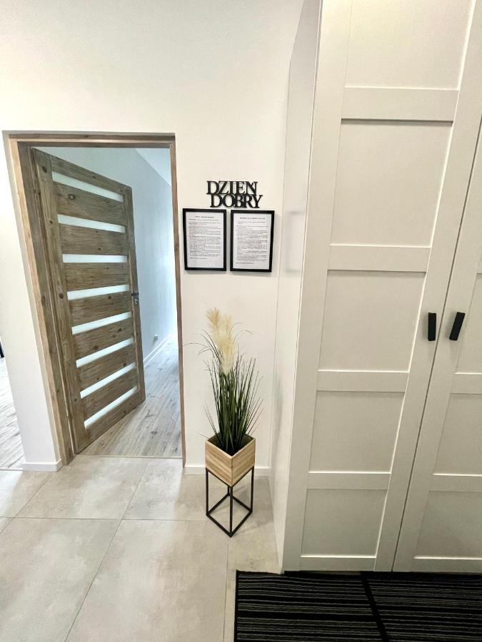 Apartments Sleep & Go Modlin Airport Nowy Dwor Mazowiecki Ngoại thất bức ảnh