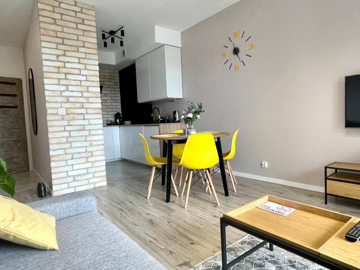 Apartments Sleep & Go Modlin Airport Nowy Dwor Mazowiecki Ngoại thất bức ảnh