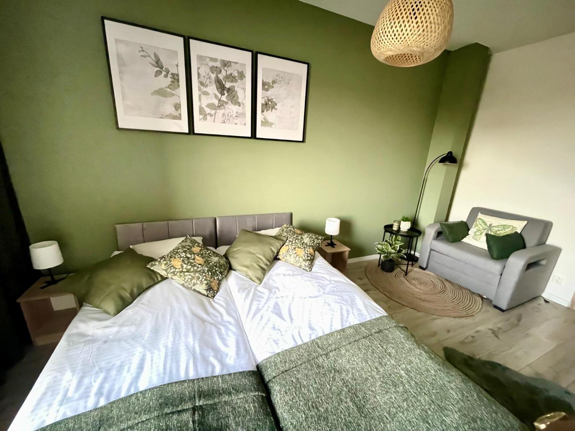 Apartments Sleep & Go Modlin Airport Nowy Dwor Mazowiecki Ngoại thất bức ảnh